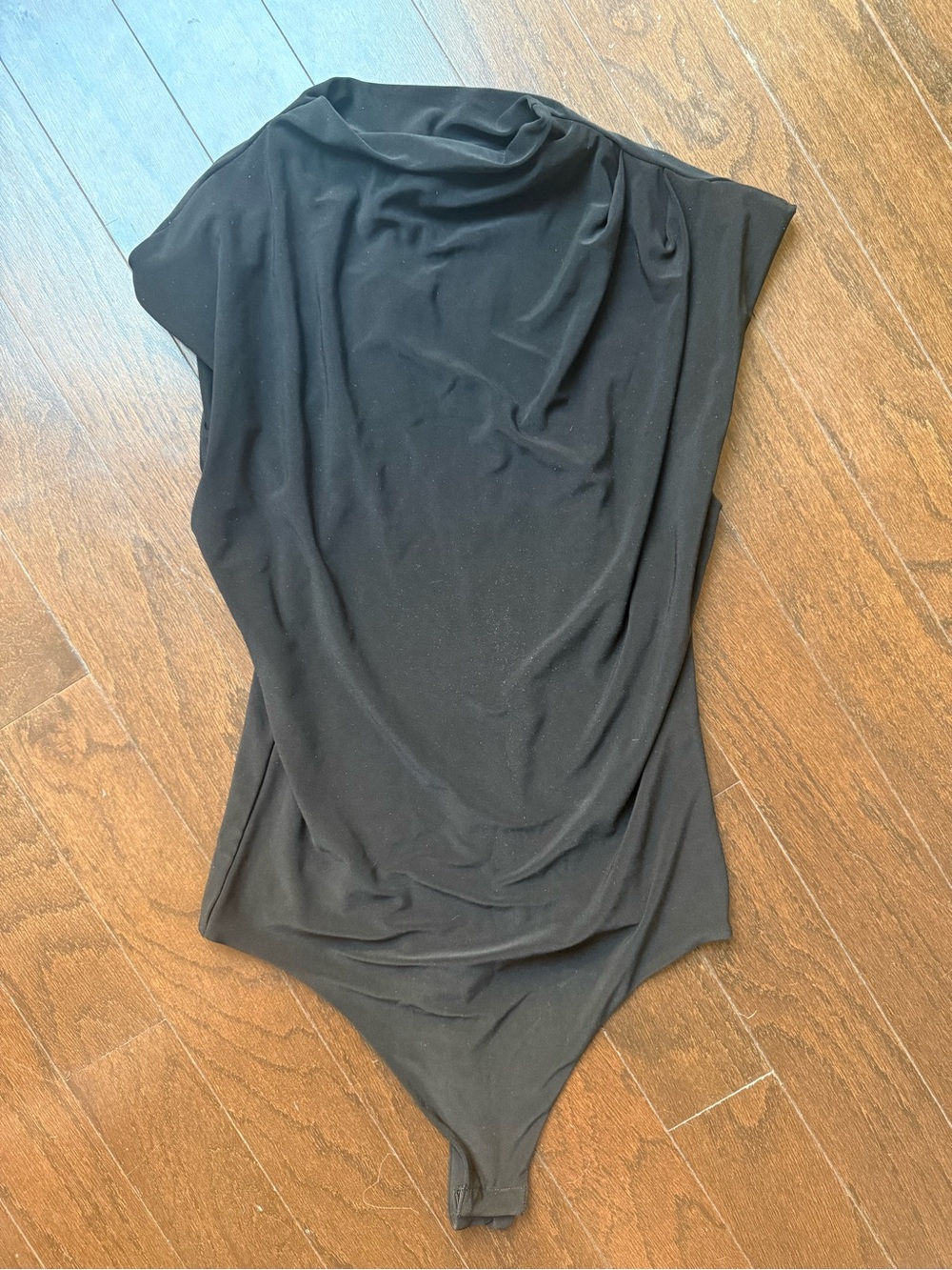 Aritzia Babaton short sleeve bodysuit